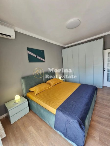Tirane, jepet me qera apartament 1+1 Kati 2, 65 m² 650 € (Pazari i Ri)