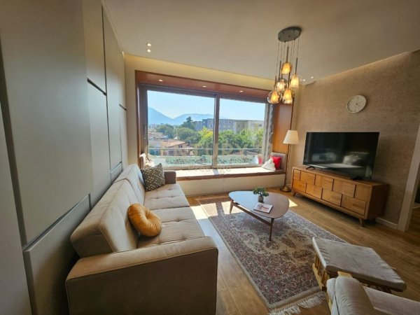 Tirane, jepet me qera apartament 2+1 Kati 4, 110 m² 1.400 € (Rruga e Elbasanit)