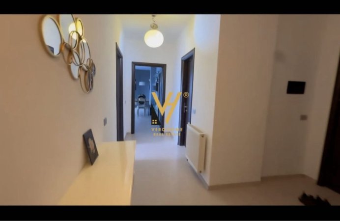 Tirane, jepet me qera apartament 2+1+Ballkon Kati 7, 95 m² 800 € (KOMUNA E PARISIT)