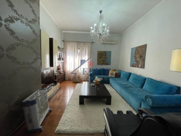Tirane, jepet me qera apartament 2+1+Ballkon Kati 3, 120 m² 1.300 € 