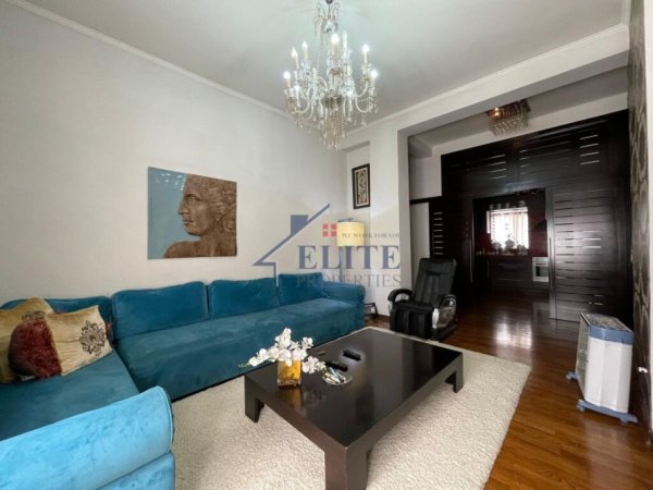 Tirane, jepet me qera apartament 2+1+Ballkon Kati 3, 120 m² 1.300 € 