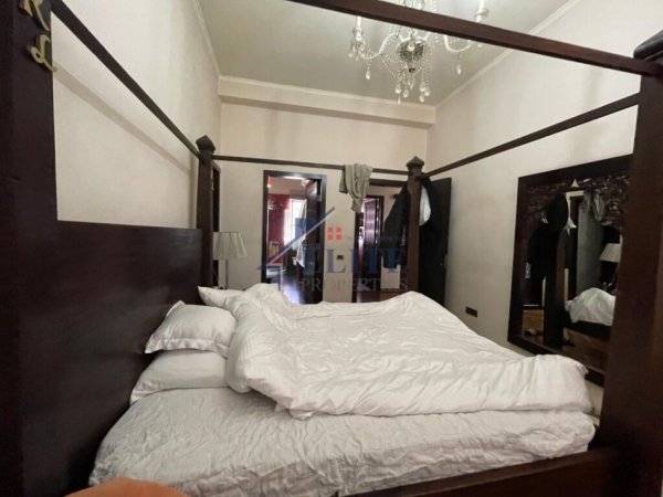 Tirane, jepet me qera apartament 2+1+Ballkon Kati 3, 120 m² 1.300 € 