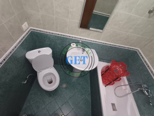 Durres, jepet me qera apartament 2+1+Ballkon Kati 3, 120 m² 600 € 