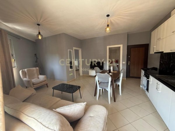 Tirane, jap me qera apartament 1+1 , 65 m² 500 € (Kodre e Diellit)