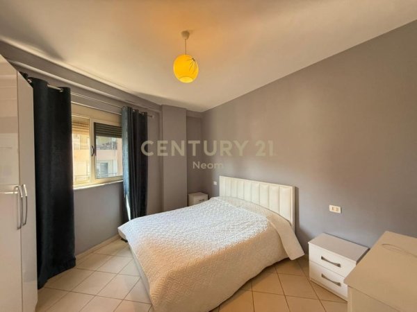 Tirane, jap me qera apartament 1+1 , 65 m² 500 € (Kodre e Diellit)