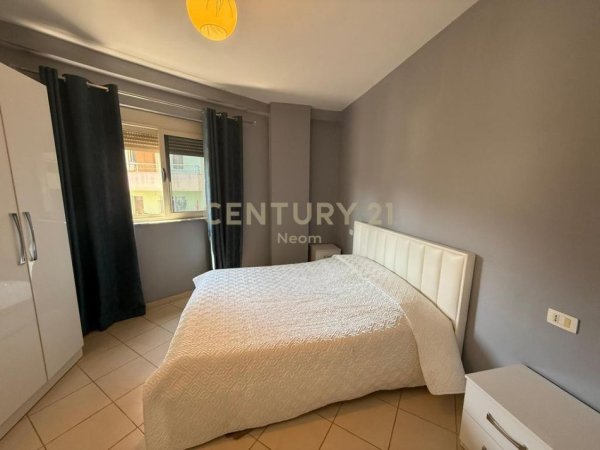 Tirane, jap me qera apartament 1+1 , 65 m² 500 € (Kodre e Diellit)
