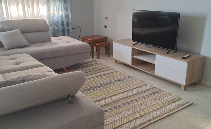 Tirane, jepet me qera apartament 2+1 Kati 4, 80 m² 550 € (irfan tomini)
