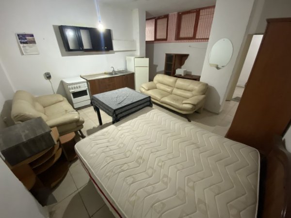 Tirane, jepet me qera garsonier Kati 1, 25 m² 140 € (Besim Abdiu)