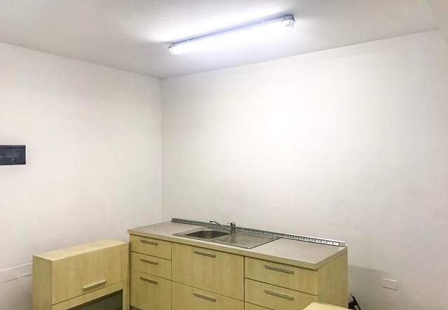 Tirane, shitet ambjent biznesi 72 m² 93.000 Euro