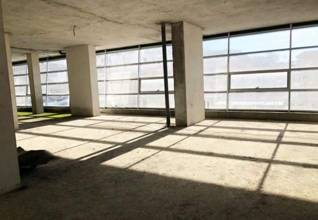 Shkoder, shitet 1.100 m² 557.000 Euro (Shkoder)