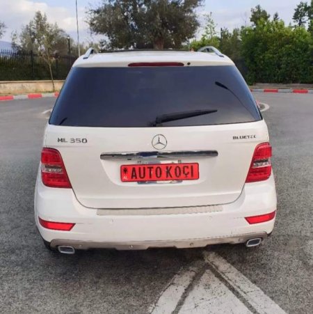 Tirane, shes xhip Mercedes-Benz ML Viti 2011, 10.500 Euro