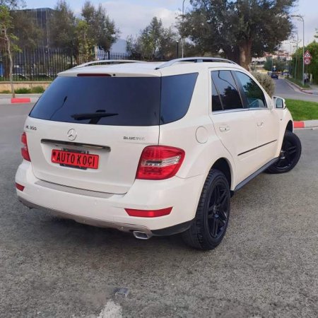 Tirane, shes xhip Mercedes-Benz ML Viti 2011, 10.500 Euro