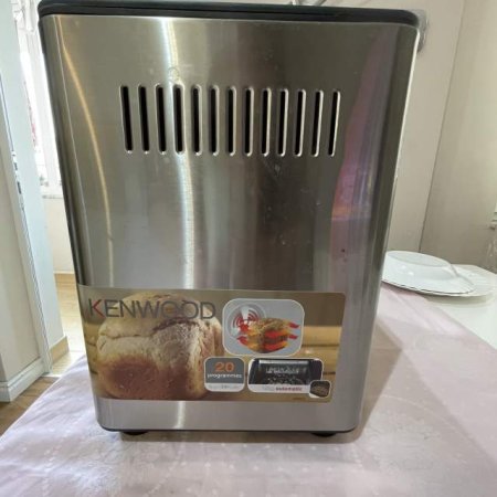 Tirane, shes Berese buke Kenwood 7000 Leke