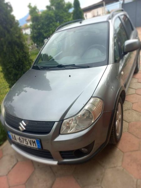 Tirane, shitet makine Suzuki Sx4 Viti 2008, 4.700 Euro