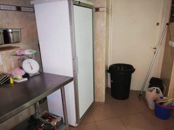 Tirane, jap me qera Pizzeria 650 Euro