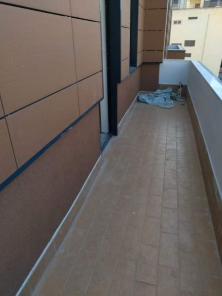 Tirane, shes apartament 3+1+BLK Kati 5, 122 m² 183.000 Euro (RRUGA E BARRIKADAVE)