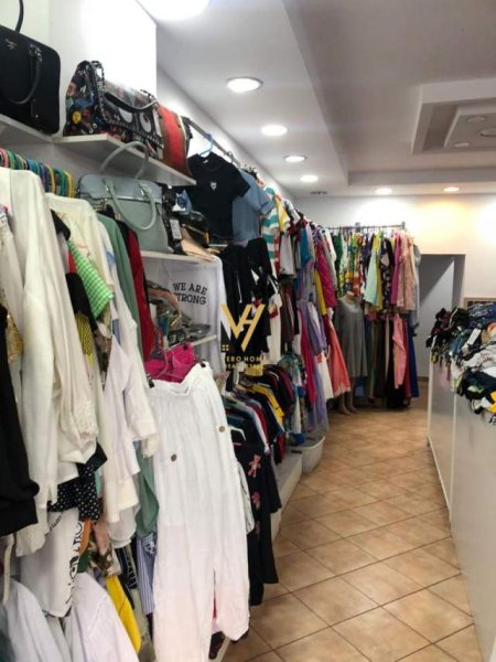 Tirane, shitet dyqan Kati 0, 51 m² 150.000 Euro (rruga mujo ulqinaku)