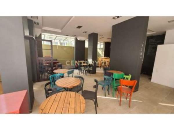 Tirane, shitet ambjent biznesi Kati 0, 100 m² 190.000 Euro (Ish Blloku)