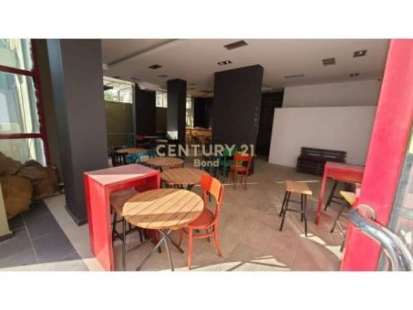Tirane, shitet ambjent biznesi Kati 0, 100 m² 190.000 Euro (Ish Blloku)