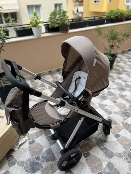 Tirane, shes karroce femijesh PRENATAL 3 ne 1, ne gjendje shume te mire, e kompletuar 20.000 Leke