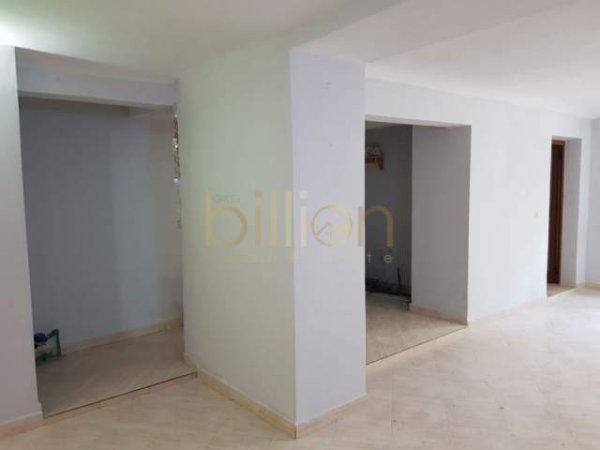 Tirane, shitet dyqan Kati -1, 50 m² 48.000 Euro (Ish Ekspozita, Tirana, Albania)