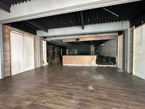 Tirane, shitet ambjent biznesi Kati 0, 293 m² 850.000 Euro (Ismail Qemali)