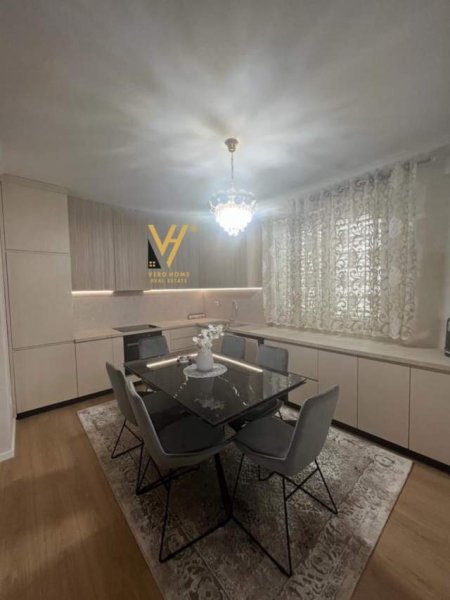 Tirane, jepet me qera apartament duplex 3+1 Kati 2, 160 m² 1.500 Euro (KODRA E DIELLIT)