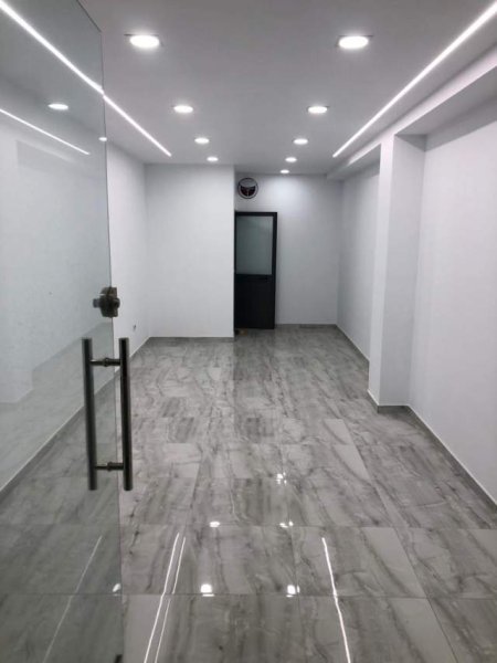 Tirane, shitet dyqan Kati 0, 32 m²  (Rruga. Kongresi i Lushnjes)