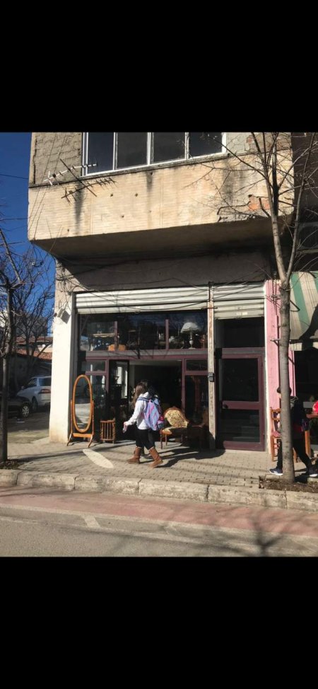 Tirane,Super Okazion Shitet Dyqan Kati 0, 50 m² 110.000 Euro (Pazari i ri)