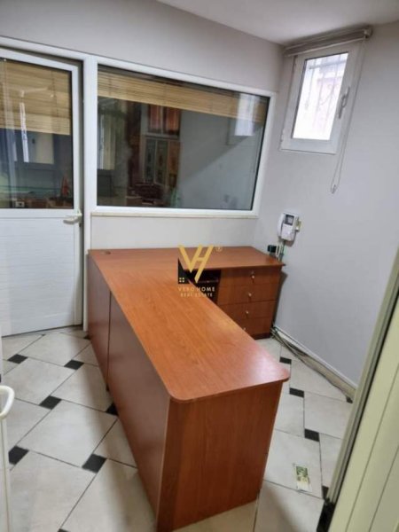 Tirane, shitet magazine Kati 0, 282 m² 282.000 Euro (NE SELITE, RR.lia DILO SHEPERI)