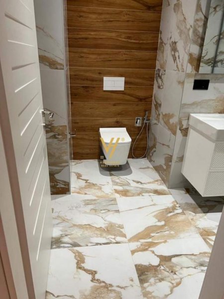 Tirane, jepet me qera apartament 2+1 Kati 1, 130 m² 700 Euro (LIQENI I THATE)