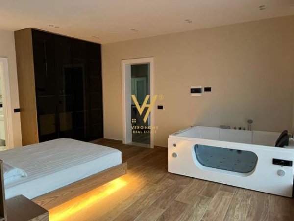 Tirane, jepet me qera apartament 2+1 Kati 1, 130 m² 700 Euro (LIQENI I THATE)
