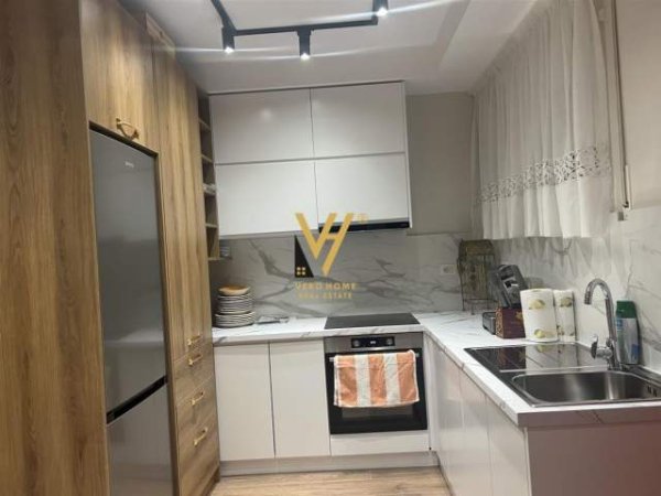 Tirane, jepet me qera apartament duplex 2+1 Kati 0, 120 m² 1.000 Euro (KODRA E DIELLIT 2)