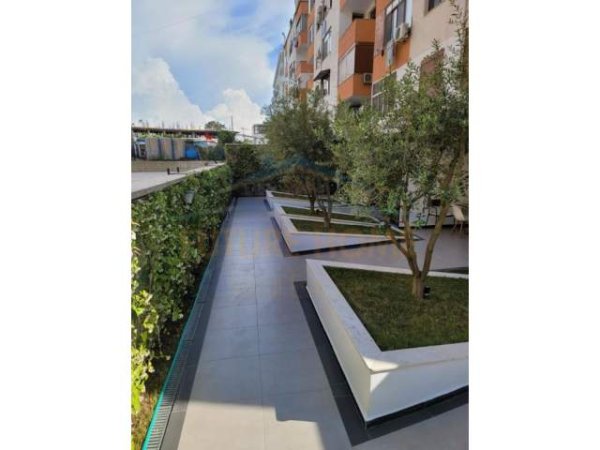 Durres, shitet hotel Kati 14, 412 m² 650.000 Euro (Golem)