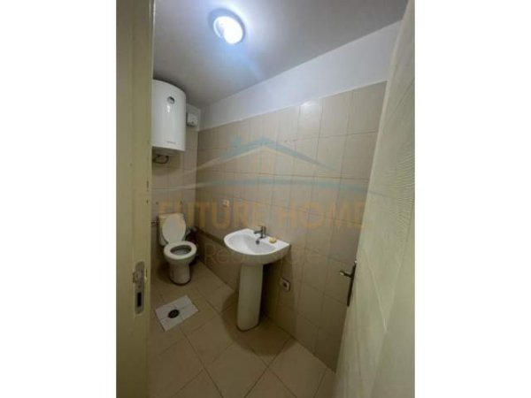 Tirane, shitet ambjent biznesi Kati 0, 80 m² 170.000 Euro