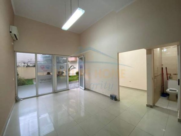 Tirane, shitet ambjent biznesi Kati 0, 35 m² 85.000 Euro (Pazari i Ri)