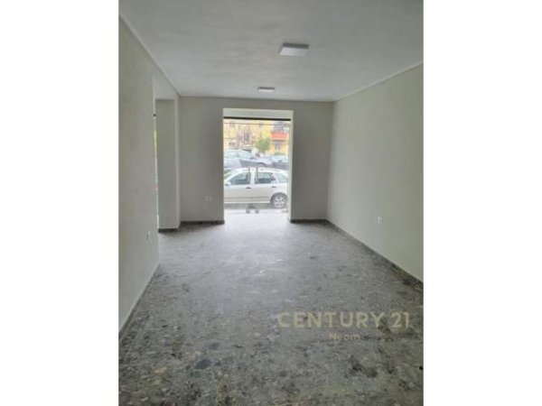 Tirane, shitet ambjent biznesi Kati 0, 90 m² 180.000 Euro