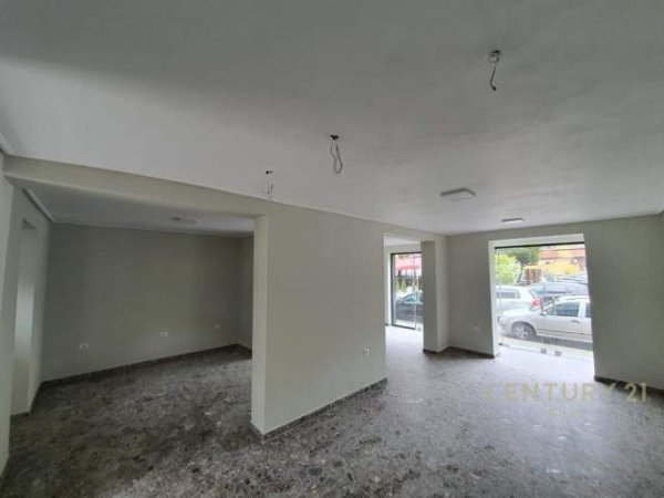Tirane, shitet ambjent biznesi Kati 0, 90 m² 180.000 Euro