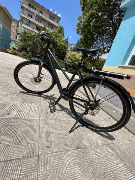 Shitet bicikletë gjermane "CUBE" 28-she!