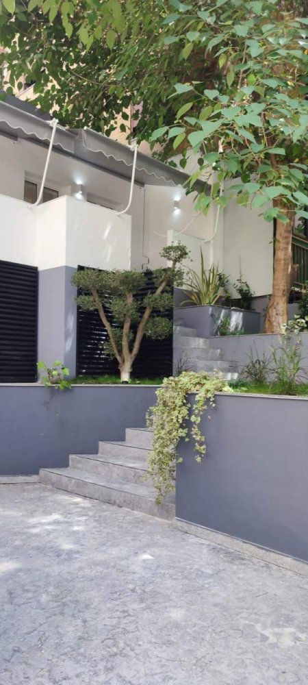 Tirane, shes ambjent biznesi 110 m2 129.990 Euro