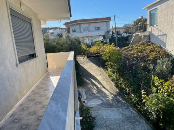 Plazh-Durres, shes Vile 2 Katshe 180.000 Euro (Shkozet) TRS-0474-207309