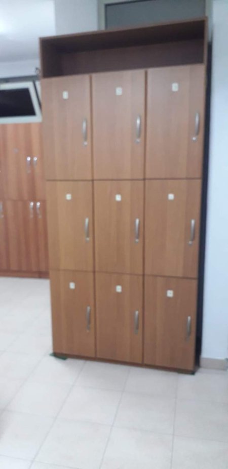 Tirane, shes Garderobe me 50 dollape per palester 70.000 Leke