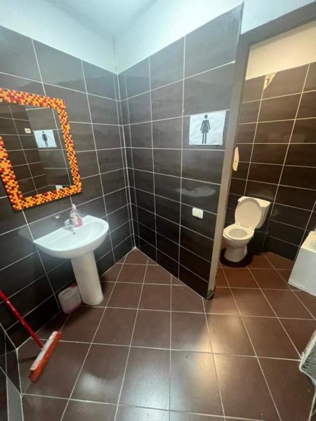 Tirane, shes zyre Kati 1, 350 m² 595.000 Euro (Rruga e Elbasanit)