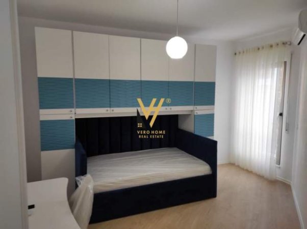 Tirane, jepet me qera apartament 2+1 Kati 3, 95 m² 900 Euro (deliorgji)