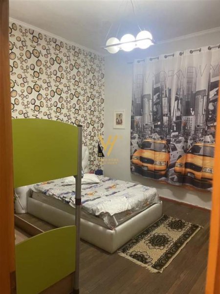 Tirane, jepet me qera apartament 3+1 Kati 0, 150 m² 750 Euro (TEK SHKOLLA “ PARTIZANI”, NE RRUGEN 4 DËSHMORË)