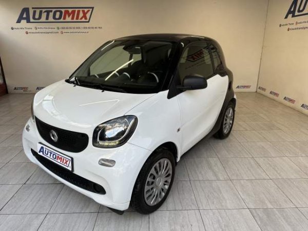 Tirane, shes makine smart fortwu Viti 2015, 6.400 Euro