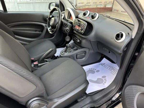 Tirane, shes makine smart fortwu Viti 2015, 6.400 Euro