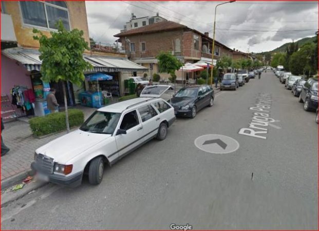 Tirane, Kombinat Jepet me qera biznesi Market