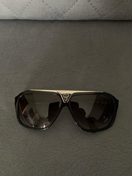 Tirane, okazion Shiten Syze Origjinale Louis Vuitton Evidence