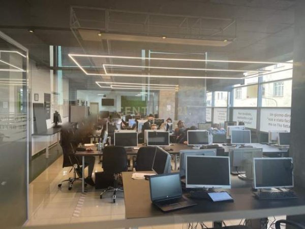 Tirane, shes ambjent biznesi Kati 1, 380 m² 700.000 Euro (Ish Stacioni i Fundit i Tiranes se Re)